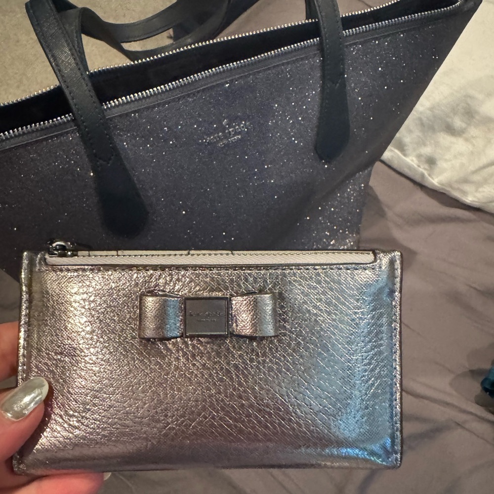 Kate spade wallet in metallic pewter/silver